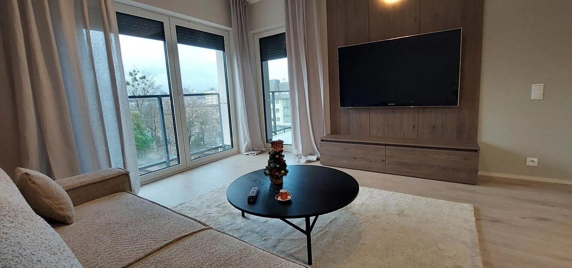 Apartment Luxurious Vanilla Apartment, Self Check-In 24H, Parking, Air-Conditioning Poznan