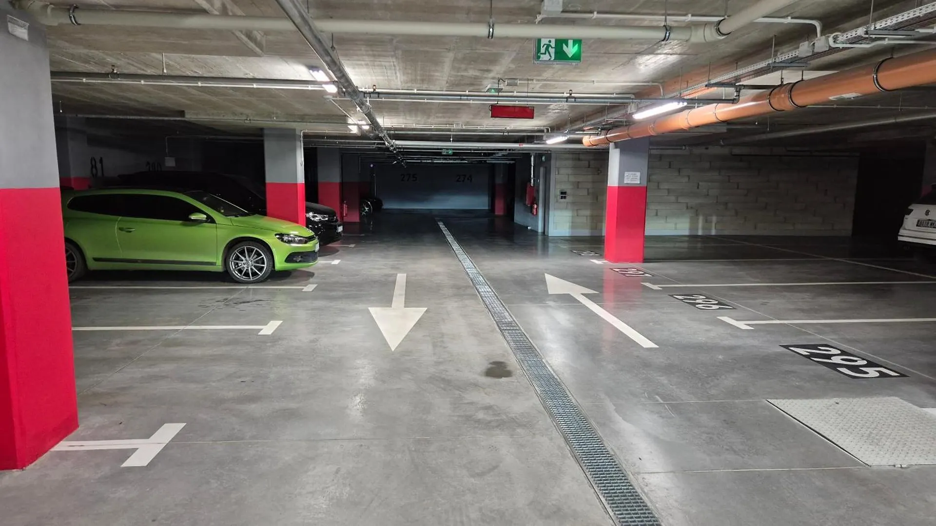 Luxurious Vanilla Apartment, Self Check-In 24H, Parking, Air-Conditioning Poznan